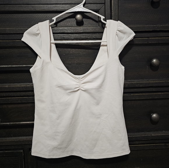 NWOT Blogilates Sweatheart Baby Tee - Picture 1 of 4